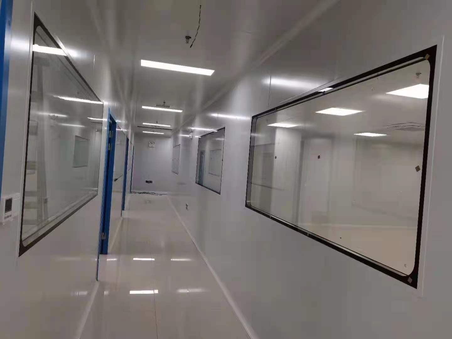 廣西-賀州廣濟(jì)醫(yī)院使用景泰源LED平板潔凈燈